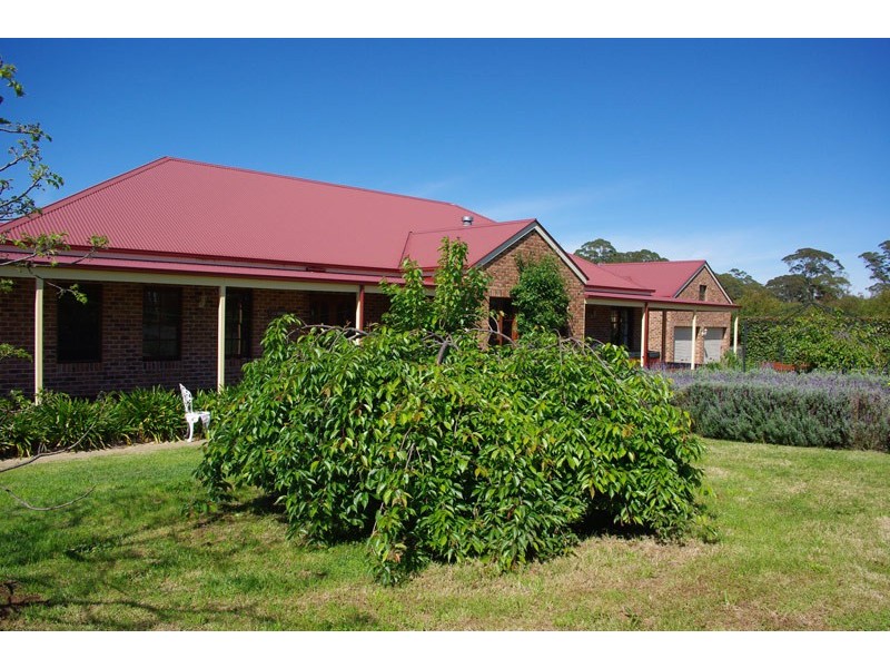 5 May Street, Robertson NSW 2577