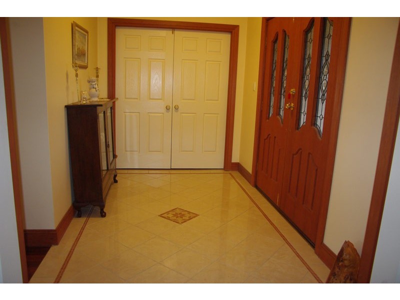 5 May Street, Robertson NSW 2577