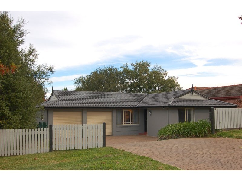 5 Bronwyn Place OPEN Saturday 30th July & 6 August 11:00am-11:45am, Bowral NSW 2576