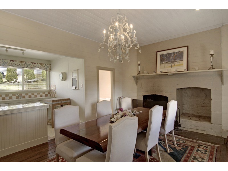 2024 Kangaloon Road, East Kangaloon NSW 2576
