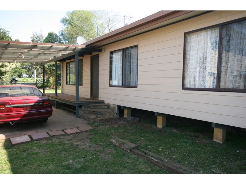 42 The Old Road, Robertson NSW 2577