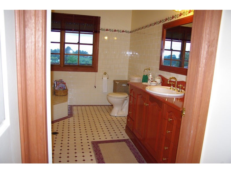 5 May Street, Robertson NSW 2577
