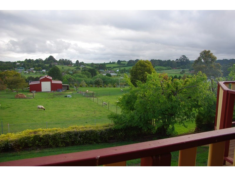 5 May Street, Robertson NSW 2577