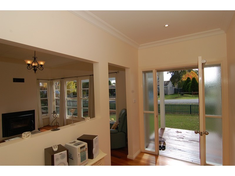 1 Knowles Road, Aylmerton NSW 2575