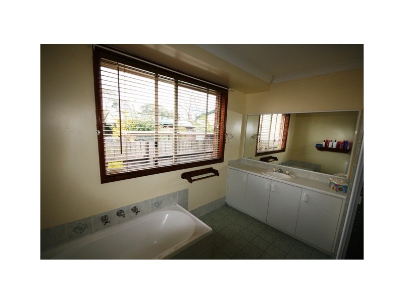 Yerrinbool NSW 2575