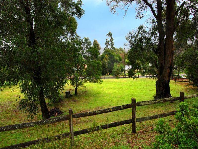 5  Soma Avenue OPEN Sat, 4th & 11th August, 2pm – 2.45pm, Bowral NSW 2576