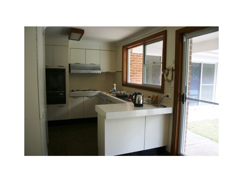 6  Bedford Pl, Burradoo NSW 2576