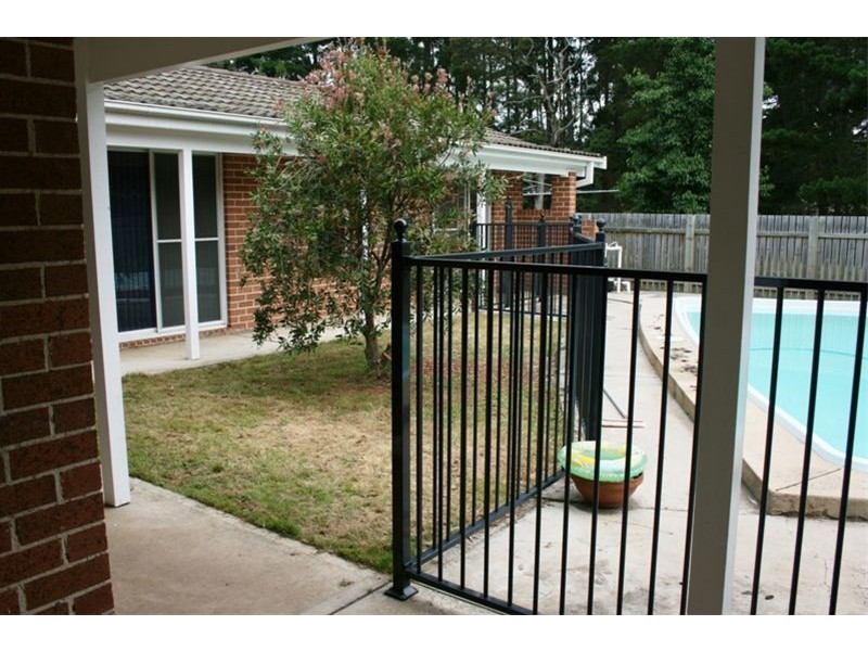 6  Bedford Pl, Burradoo NSW 2576