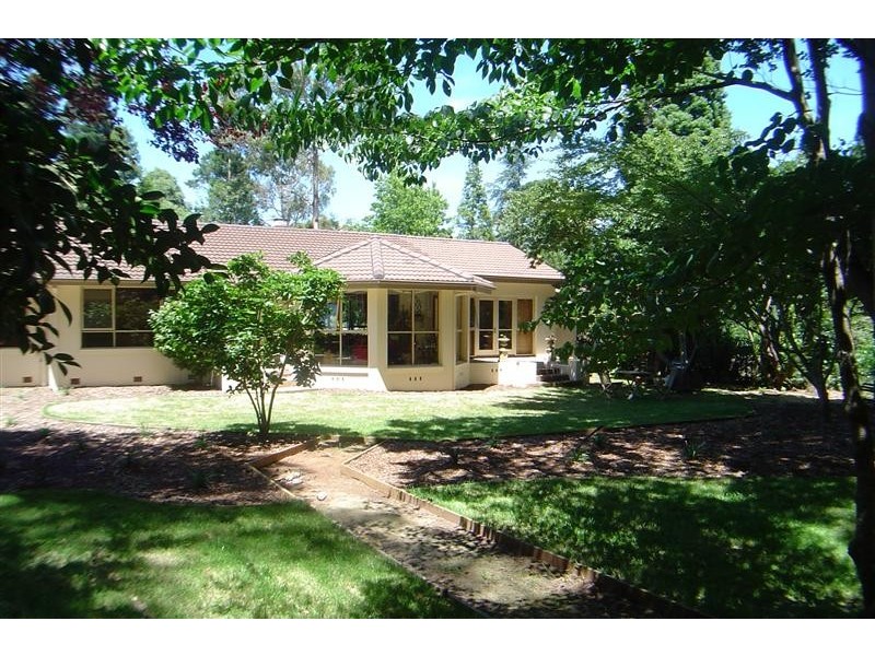 11  Riversdale Ave, Burradoo NSW 2576