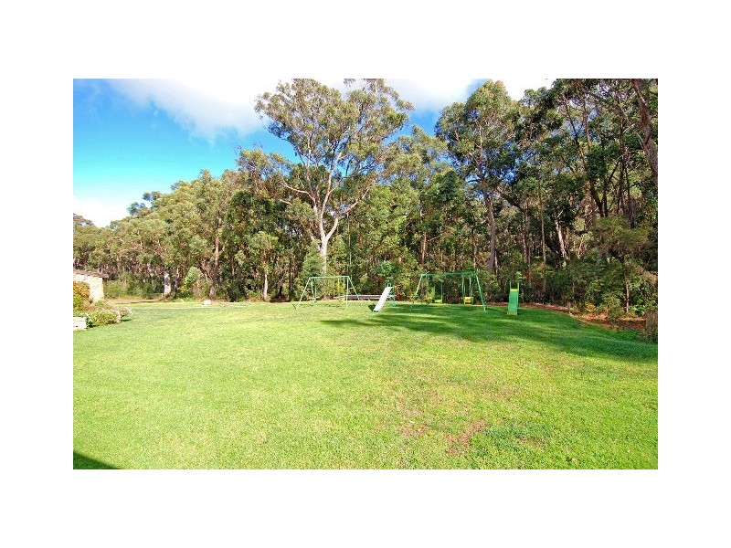 33  Azalea, Colo Vale NSW 2575
