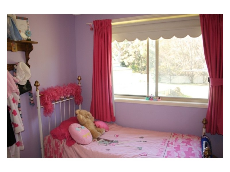 71 Banksia Street OPEN HOUSE 6th & 13th June 2.00-2.45pm, Colo Vale NSW 2575