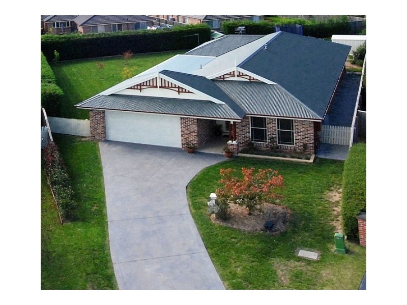 17  Blackett Place OPEN 11th&18th Oct 11-11:45am, Bowral NSW 2576