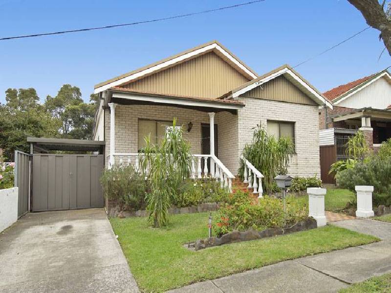 16  Finch Avenue, Concord NSW 2137