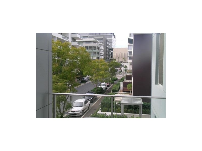 11/15  Lewis Street, Rhodes NSW 2138