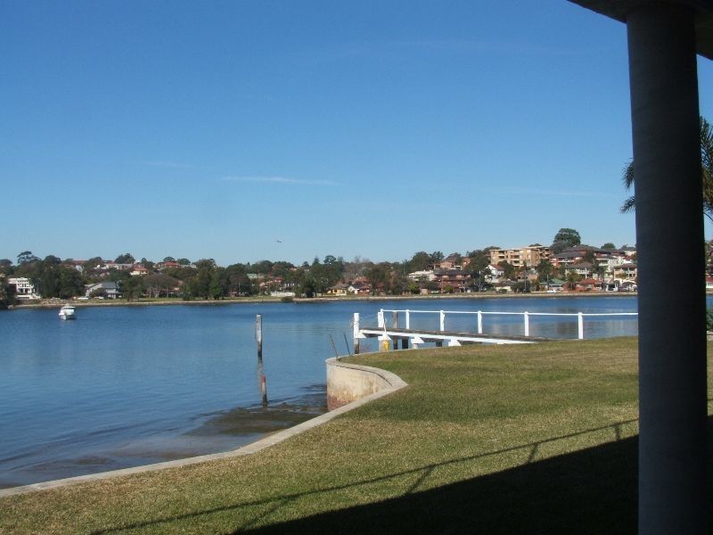 33-35  Burns Crecent, Chiswick NSW 2046