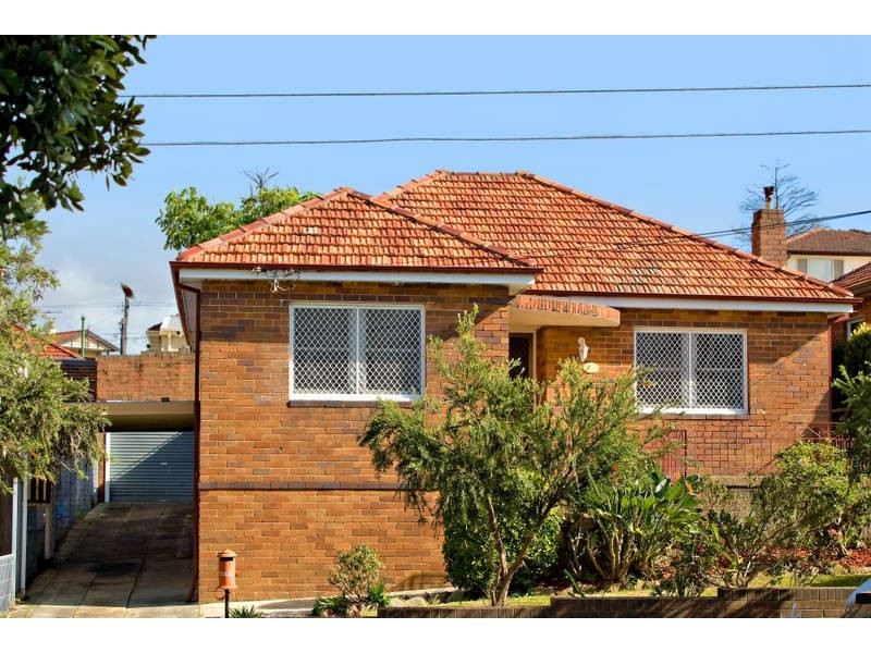 4 Dorking Road, Cabarita NSW 2137