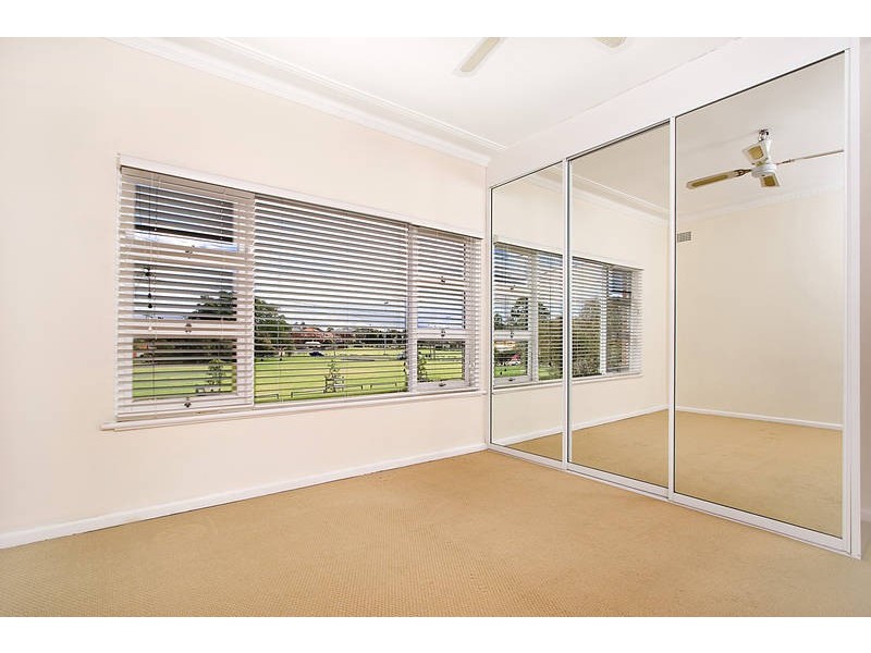 6 Rhonda Place, Concord NSW 2137