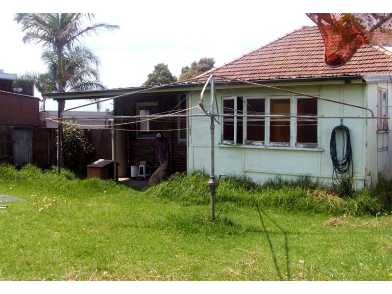 1  Van Hee Street, Concord NSW 2137