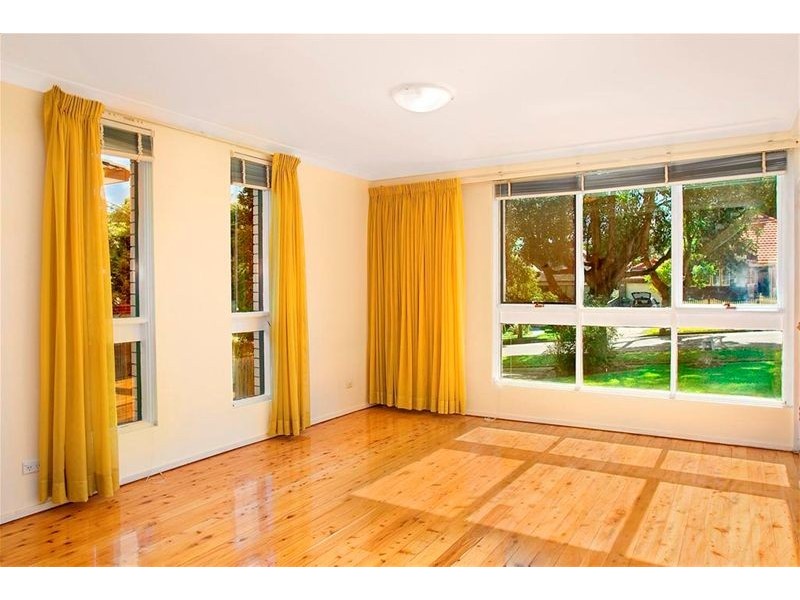 Level 1 12 Napier Street, North Strathfield NSW 2137