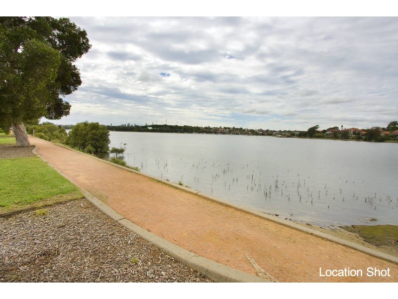 8  Duke Avenue, Rodd Point NSW 2046