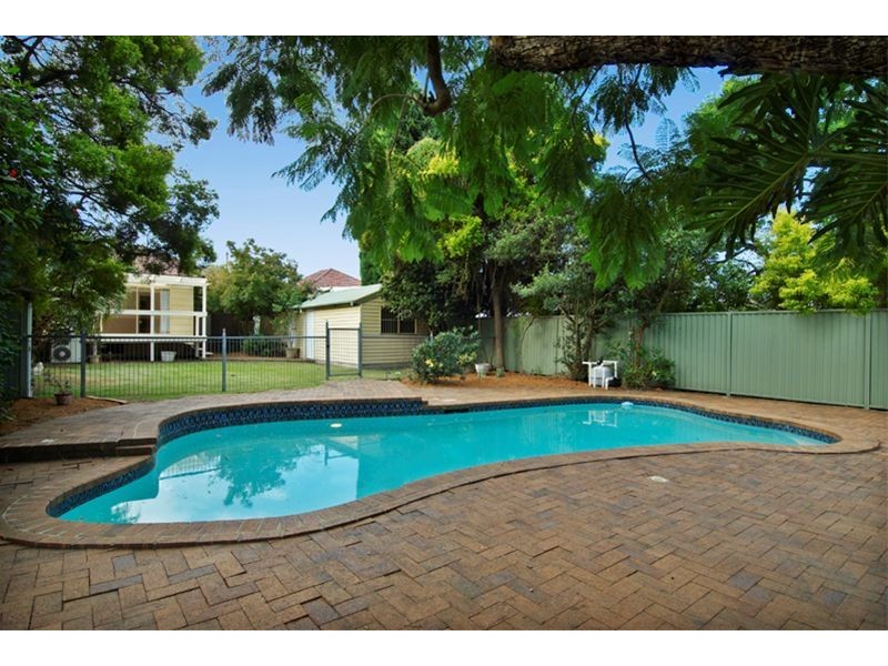 54  Nirranda Street, Concord West NSW 2138