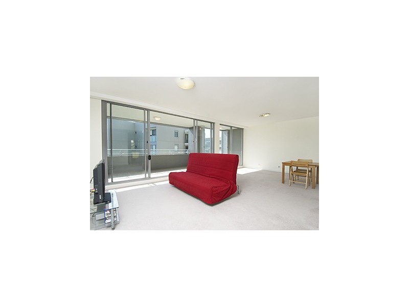 301/18  Rider Boulevarde, Rhodes NSW 2138