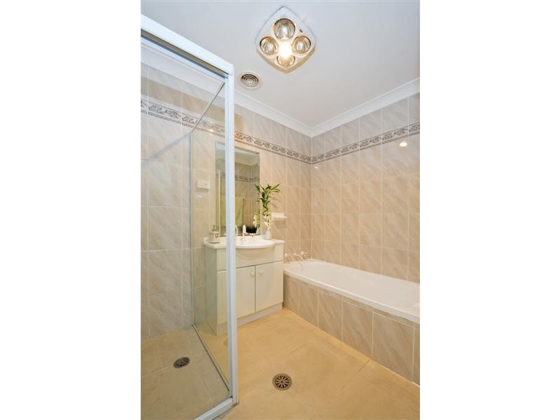 8/88 Yathong Road, Caringbah NSW 2229