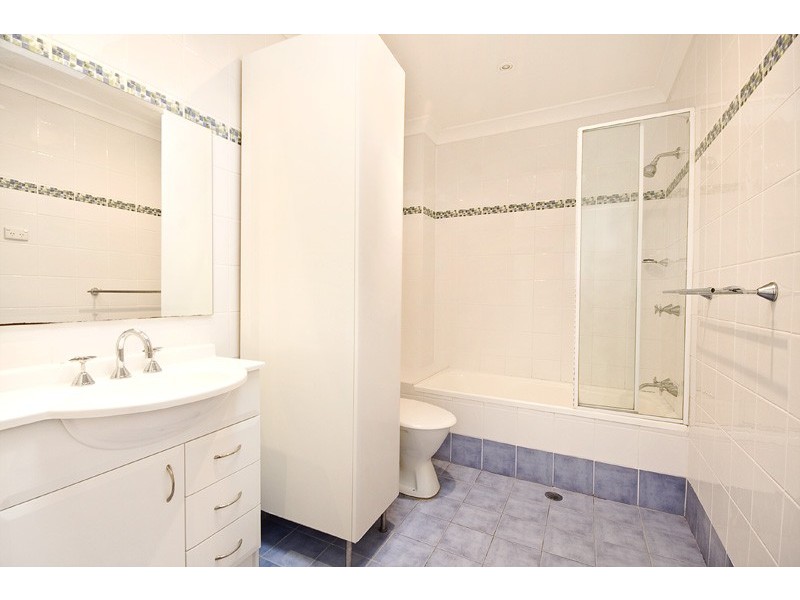 8/8-12 Railway Crescent, Jannali NSW 2226