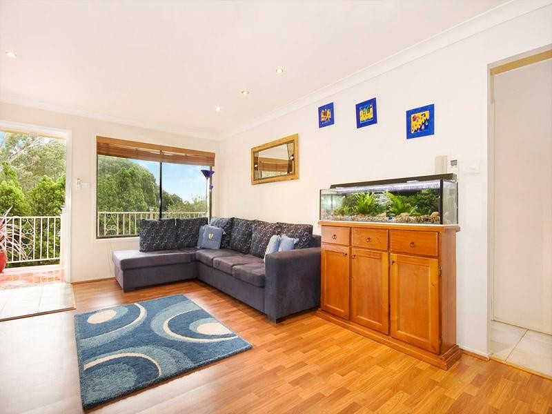 8/17  Binya Place, Como NSW 2226