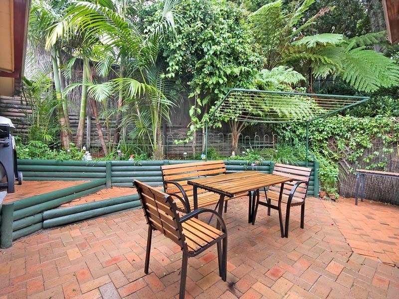 8/17  Binya Place, Como NSW 2226