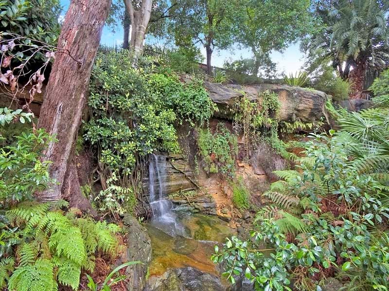 8/17  Binya Place, Como NSW 2226