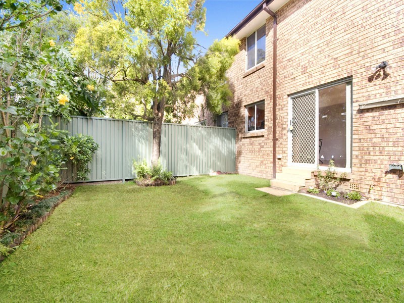 11/79 Acacia Road, Sutherland NSW 2232