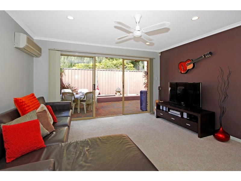 2/16  Oakwood Street, Sutherland NSW 2232