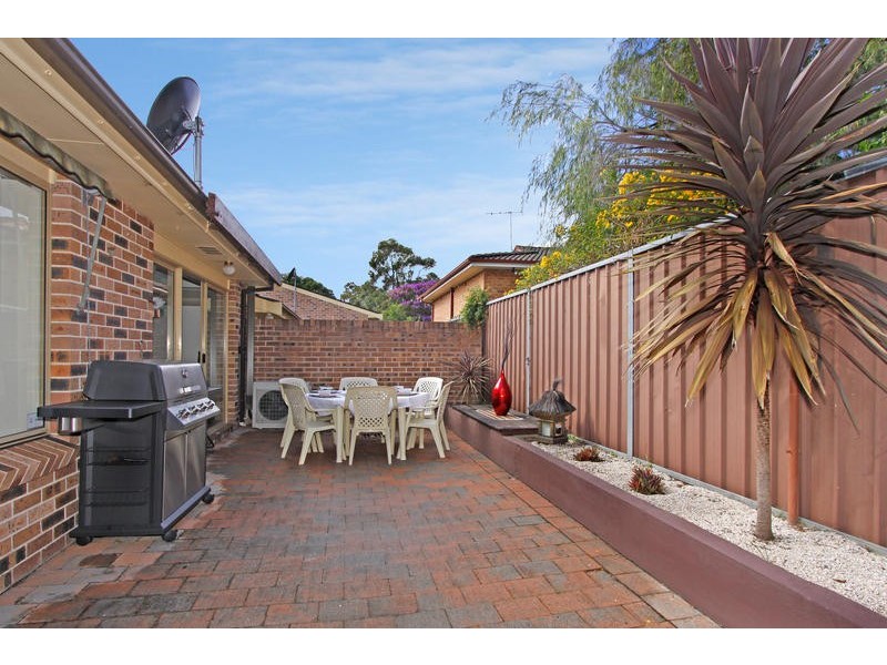 2/16  Oakwood Street, Sutherland NSW 2232