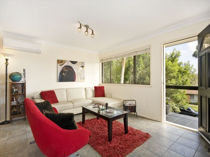 4 Glenora Road, Yarrawarrah NSW 2233