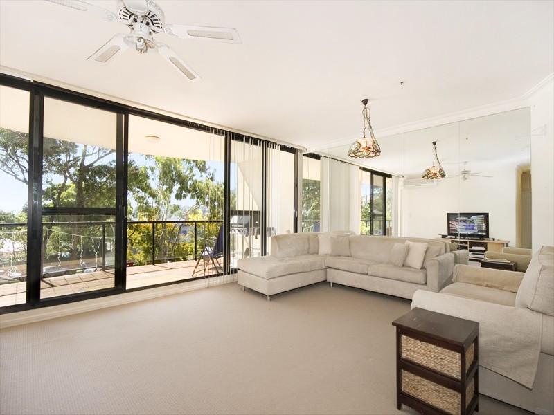 10B/2B MOWBRAY STREET, Sylvania NSW 2224