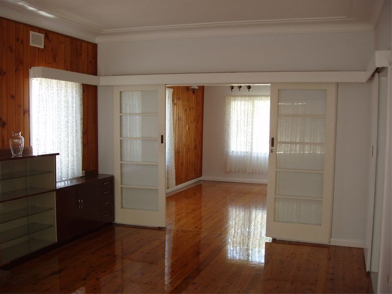 12 CARTLEDGE AVENUE, Miranda NSW 2228