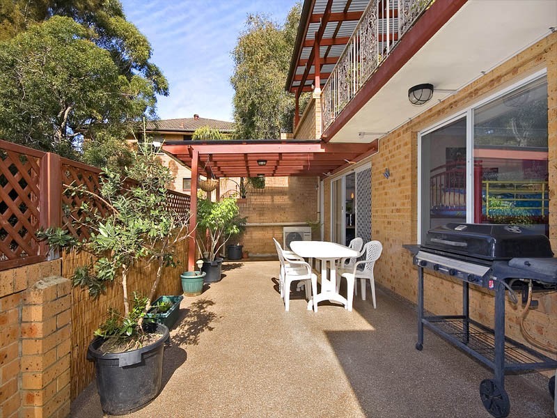 8/4-6 Railway Crescent, Jannali NSW 2226