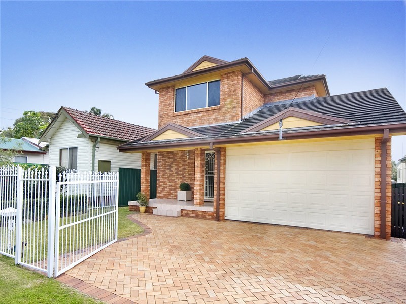 9  Taronga Street, Como NSW 2226