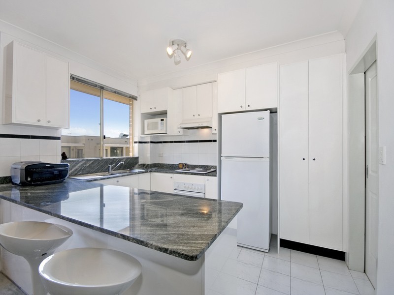 15/194 WILLARONG ROAD, Caringbah NSW 2229