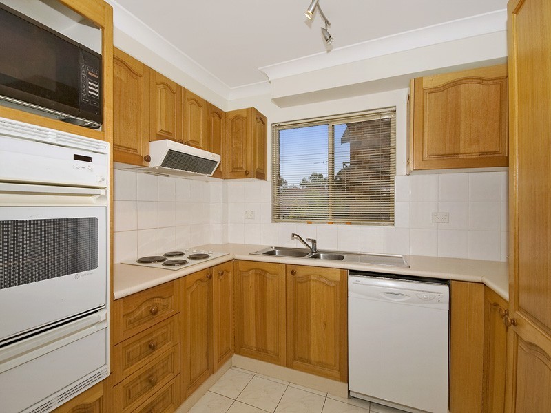 10/14-18 Railway Crescent, Jannali NSW 2226
