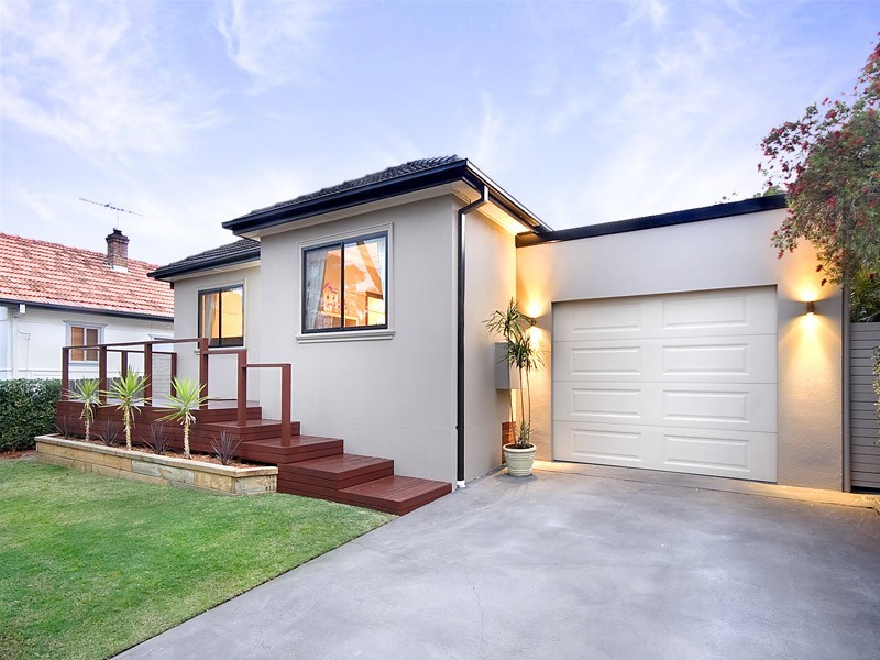 258 President Avenue, Miranda NSW 2228