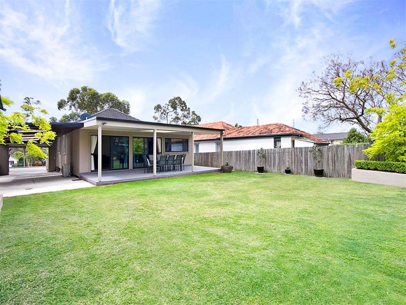 258 President Avenue, Miranda NSW 2228