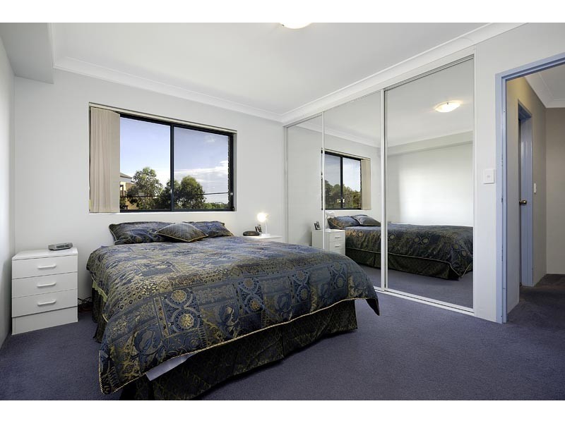 15/42-48  Merton Street, Sutherland NSW 2232