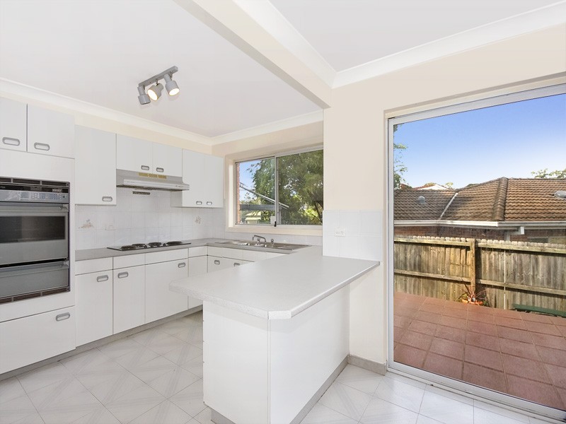 4/8 Pembroke Street, Sylvania NSW 2224