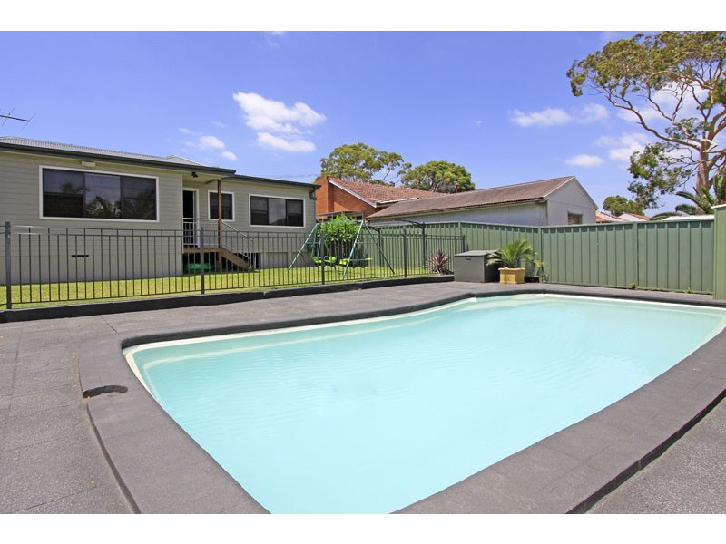 1  Ventura Avenue, Miranda NSW 2228