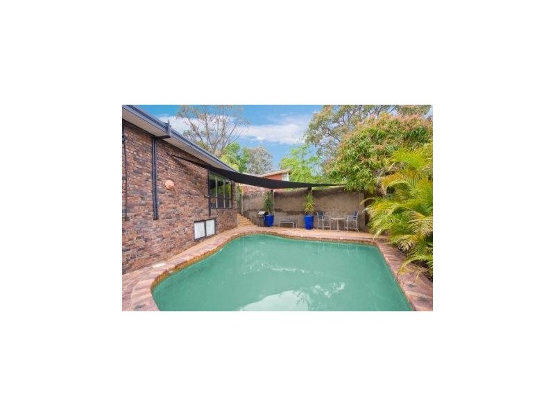 32 Stirling Avenue, Kirrawee NSW 2232