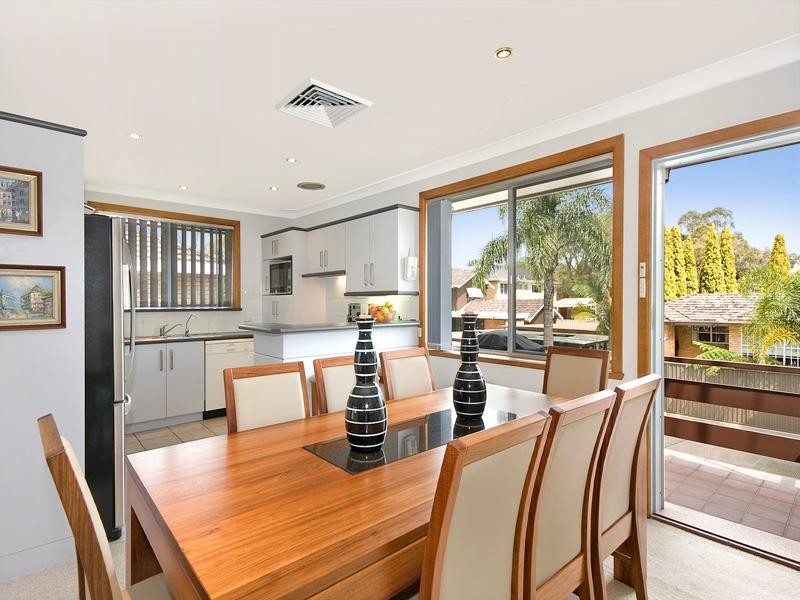 6 Meadow Place, Miranda NSW 2228