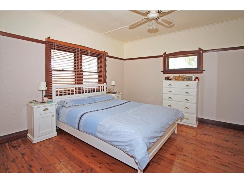 41 WOLGER STREET, Como NSW 2226