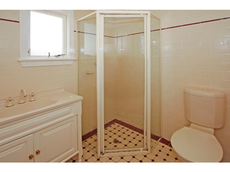 41 WOLGER STREET, Como NSW 2226